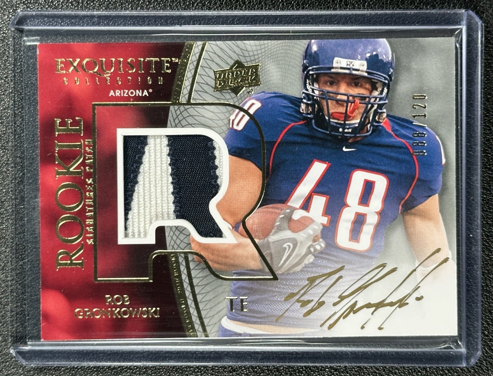 Rob Gronkowski UD Exquisite Collection #131 Autograph Jersey