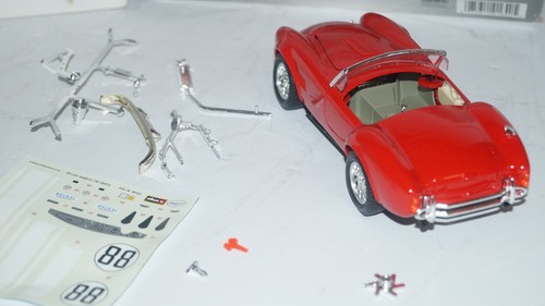 FORD AC COBRA Metal Car 1:24 Scale Model Kit No. 164 by TESTORS - Picture 10 of 14