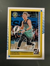 Courtney Vandersloot, Chicago Sky 2025 Panini Donruss WNBA #34 Card