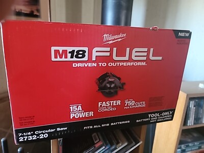 Milwaukee 2732-20 M18 Fuel 7 1/4 Cordless Circular Saw (bare tool) BRAND NEW
