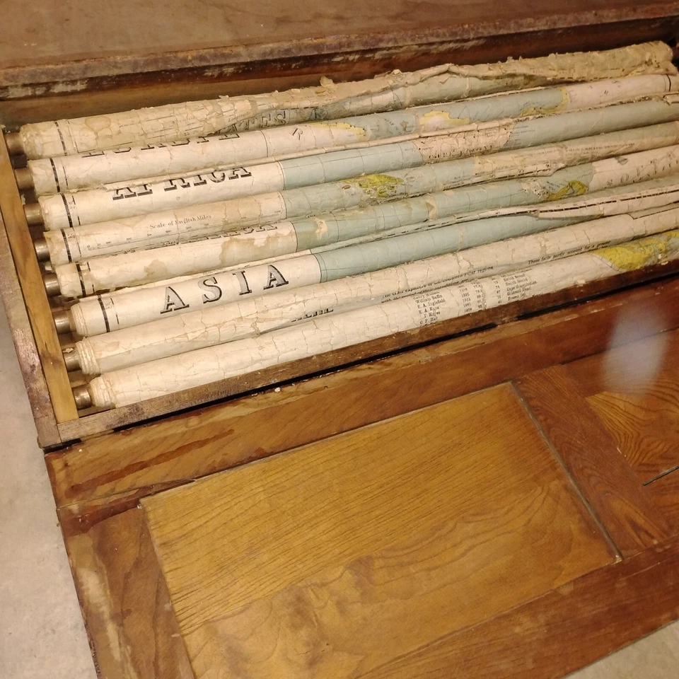 MAPAS - Mapas desplegables antiguos de casas escolares en estuche de roble, 8 mapas. Principios de 1900. Foto 3 de 4