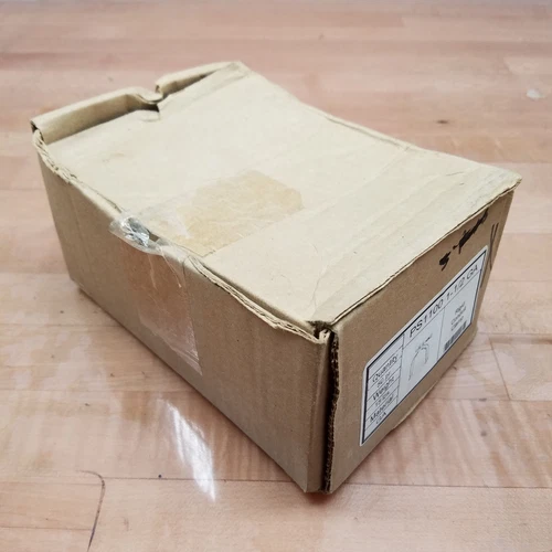 Box Of 50 Pairs - Powerstrut PS1100 1-1/2 GA Rigid Conduit Clamp, 1-1/2" - NEW