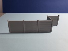 Model Railway OO gauge, 1:76 scale 6 feet concrete panel fencing 10 pieces