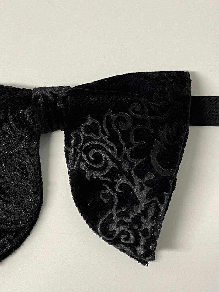 Pajarita de terciopelo negro de gran tamaño de cachemira estilo vintage años 70 boda graduación ocasión Foto 2 de 4
