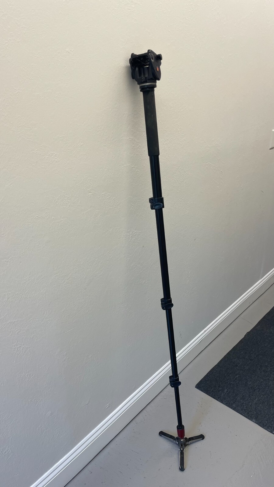 Picture 1 of 4