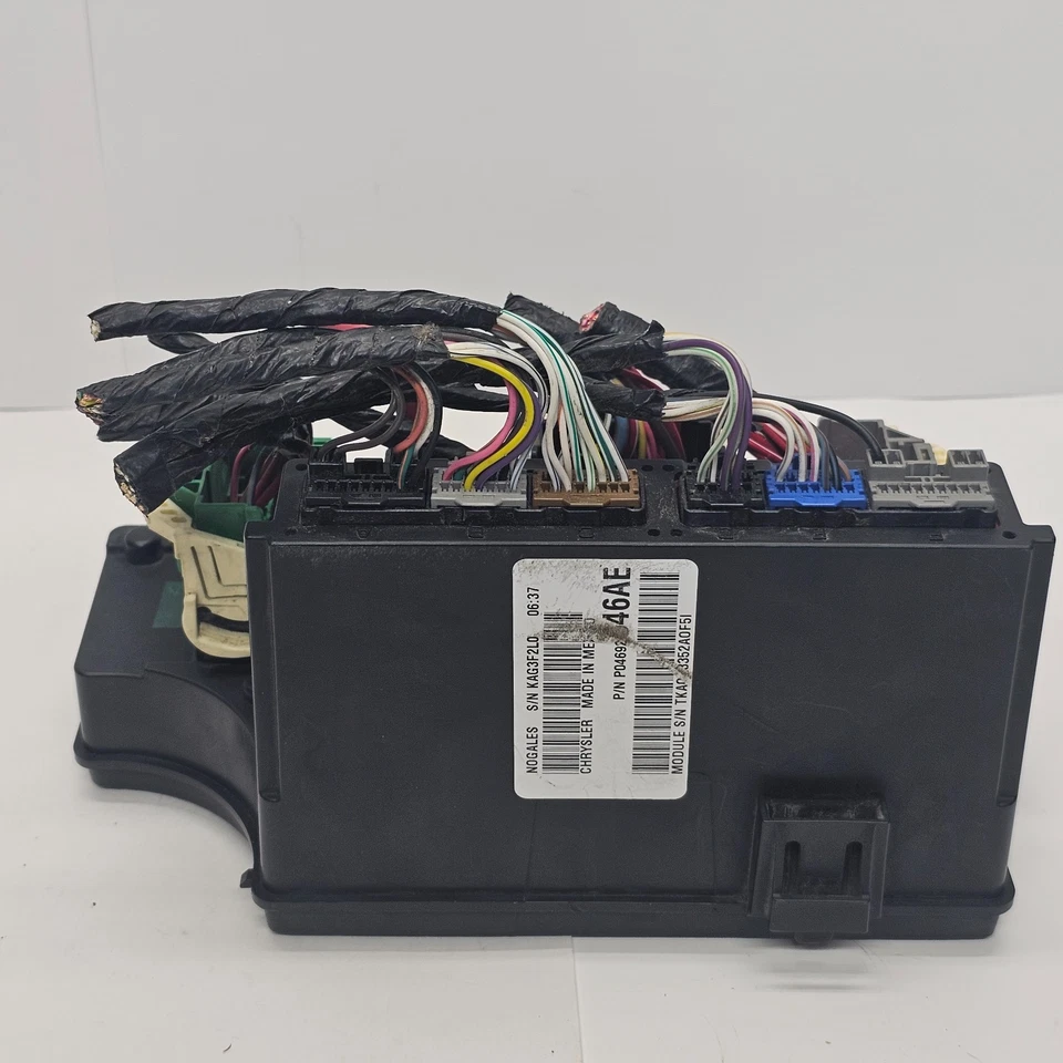 Dodge Avenger Chrysler 200 2011-2014 caja de fusibles módulo de control TPIM P04692346AE Foto 4 de 4