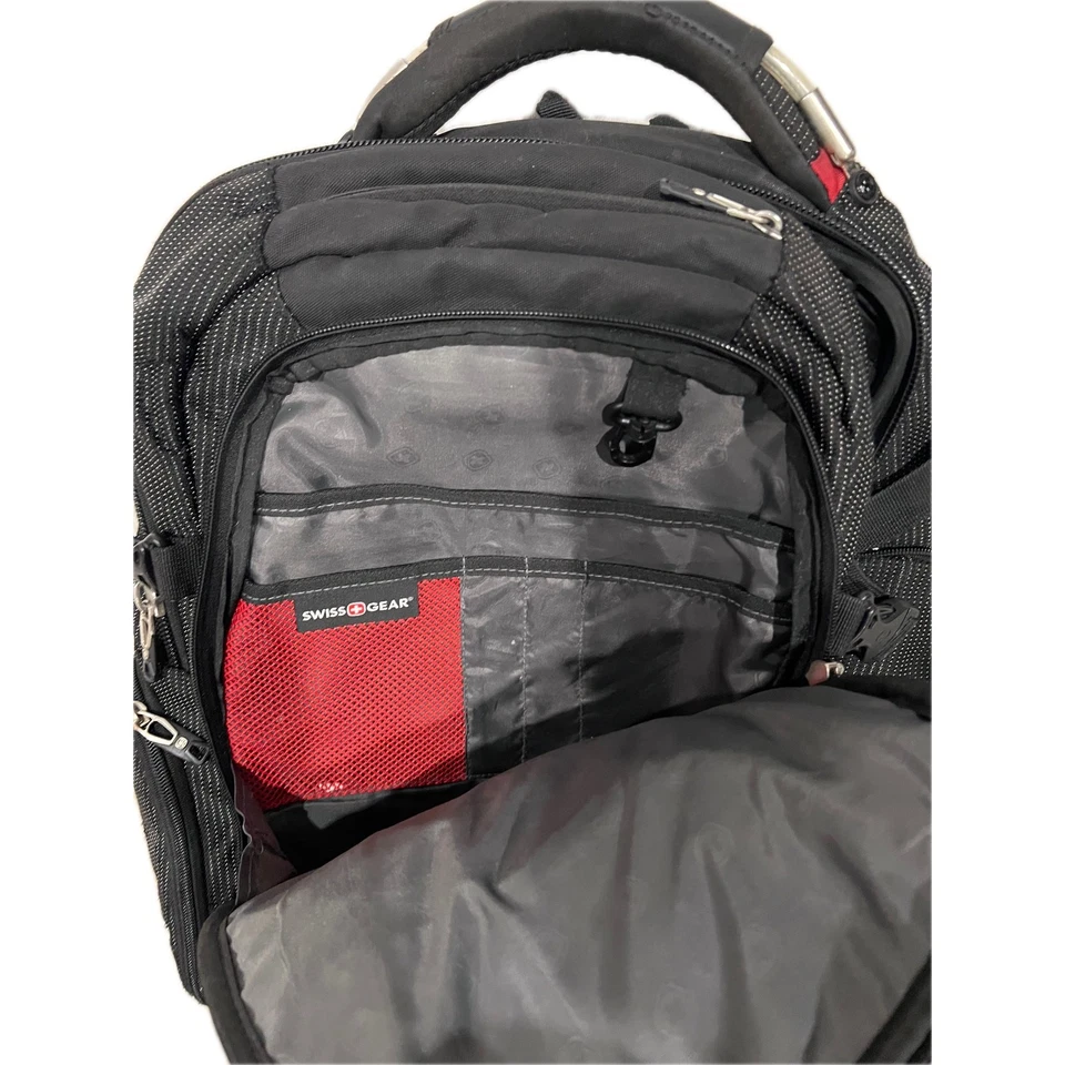 Swiss Gear Travel Tech Elite USB ScanSmart Laptop Backpack - Image 3 of 4