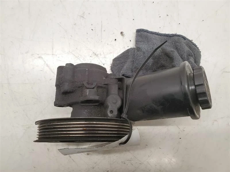 Bomba de dirección asistida hidráulica Lexus Is300 OEM 2001-2005 Foto 3 de 4