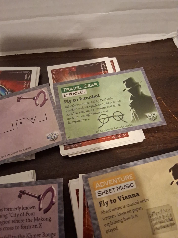 2009 University Games Scholastic THE 39 CLUES Board Game 198 CLUES Cards - Image 4 of 4
