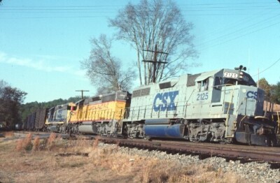 CSX 2125 GP-38 LOCATION UNKNOWN ORIGINAL SLIDE 11-02-91 T8-15 | eBay