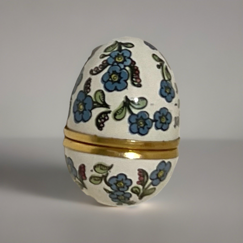 Vintage Bilston and Battersea Enamel Egg Halcyon Days Forget Me Not Trinket Box - Picture 2 of 6