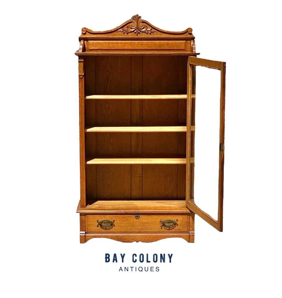 ANTIGUA LIBRERÍA VICTORIANA ROBLE TIGRE PUERTA ÚNICA / GABINETE DE PORCELANA CON PUERTA DE VIDRIO Foto 2 de 4