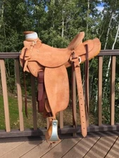  Best Rough out Wade Leather Saddle With Free Matching Tack Set and Cinches.