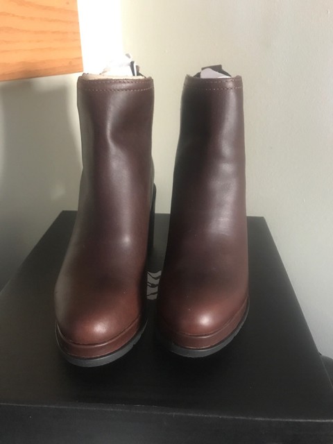 sorel chelsea rain boot