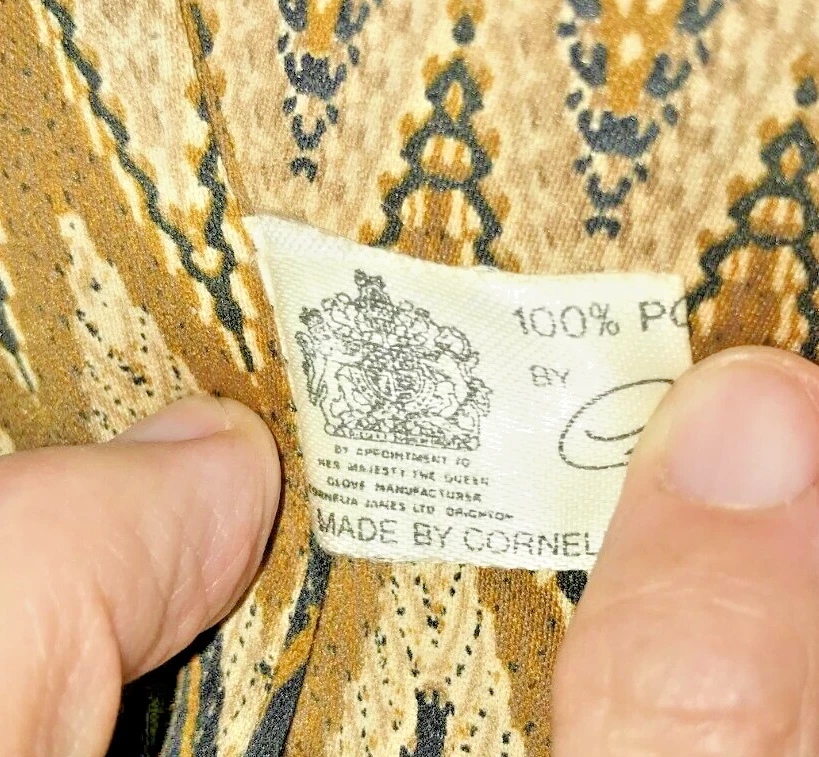 Bufanda Para Hombre Británica Años 80 Cornelia James Bargello Patrón Negro Dorado Foto 3 de 4