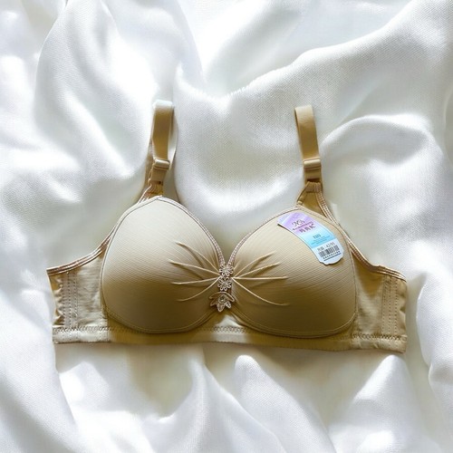 Push Up Bras for Women Adjustable Strap Hook and Eye Closure Size 42/95 - Picture 1 of 4