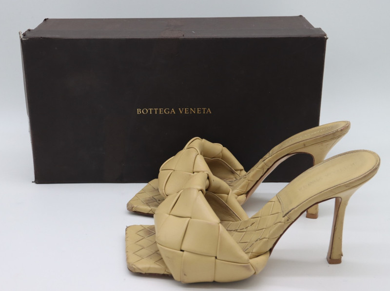 Bottega Veneta Lido Woven Leather Sandals Womens Size 40/US 10 *READ*