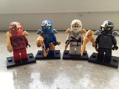 LEGO Ninjago ZX Ninja Set: Kai, Jay, Cole & Zane + Goldene Waffen -Guter Zustand