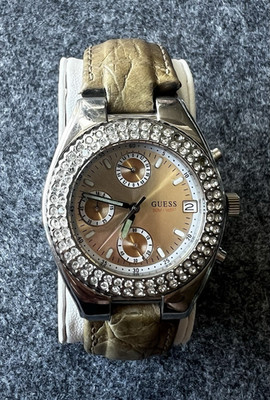 GUESS W13559L2 Damen Quarz Chronograph Datum Edelstahl silber Leder braun 5 ATM