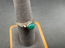 Vintage Sterling Silver 925 Green Chrysoprase Cabochon Gem Stone Ring Sz 7