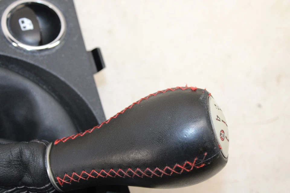 2012-2019 Fiat 500 Abarth câmbio manual/botão fabricante de equipamento original ML61 - Imagem 3 de 4