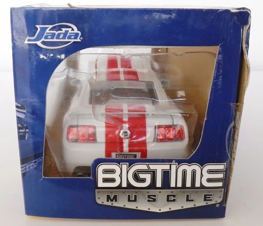 Diecast 2008 Ford Mustang GT 1/24 Jada New - Image 3 of 4