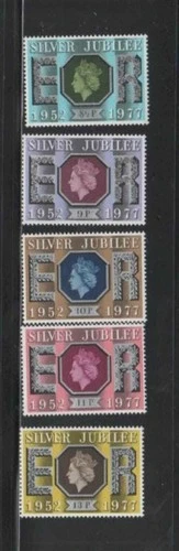 GREAT BRITAIN #810-814 1977 REIGN OF QEII 25TH ANNIV. MINT VF NH O.G a