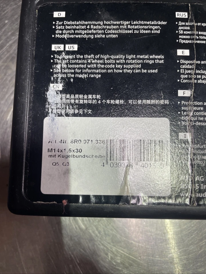 Kit de pernos antirrobo Audi número de pieza 8R0 071 336 Foto 2 de 4