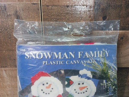 Plastic Canvas Kit #1468 SNOWMAN FAMILY~ Design Works Crafts - NEW - Picture 4 of 5