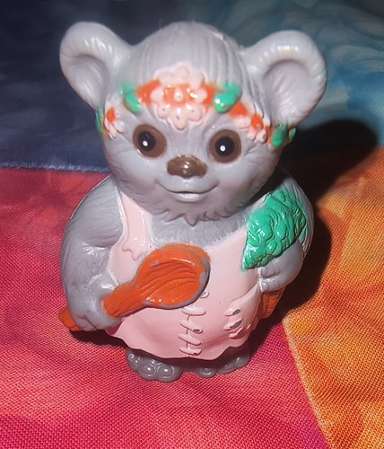 Ewok Family Hut Tree House - Zephee / Princess Kneesaa Figure part - Star Wars