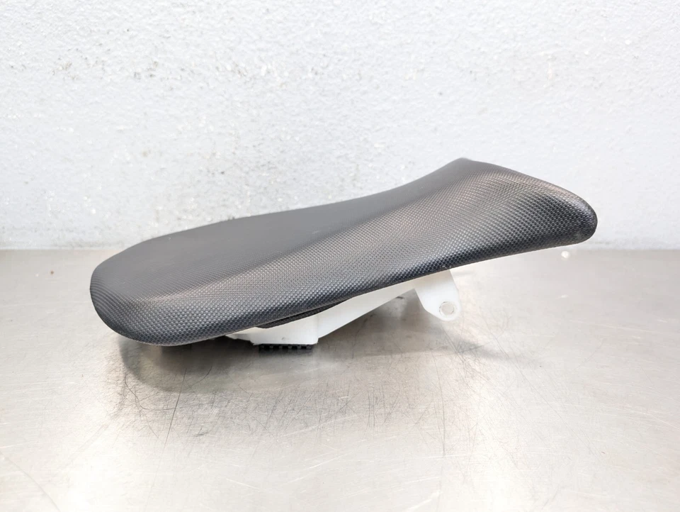 Kawasaki Ninja ZX6R 2007-2008 OEM ASIENTO DELANTERO CONDUCTOR ALMOHADILLA SILLÍN PILLÓN Foto 4 de 4