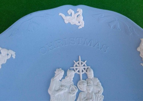 WEDGWOOD ANNUAL CHRISTMAS YEAR PLATES SELECTION - BOXED. - Picture 64 of 112