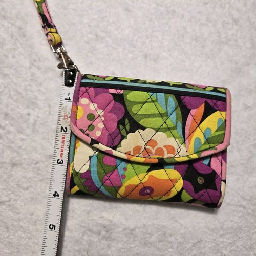 Vera Bradley Floral Wristlet Tri-fold Wallet Quilted Snap Closure Colorful - Picture 12 of 12