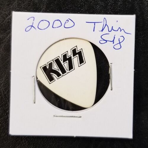 KISS - PAUL STANLEY FAREWELL 2000 TOUR THIN SIGNATURE CONCERT GUITAR PICK LAST 1
