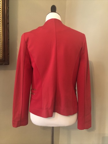 Nueva con etiquetas Chaqueta de Motocicleta Chicos Roja Texturizada Frontal Abierta Cremalleras Doradas Talla 0 Pequeña - Imagen 4 de 7
