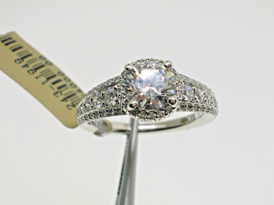 Ritani 18K Halo Engagement Setting Mountin 0.53 CT Diamond Size 6.5 Retail $4000