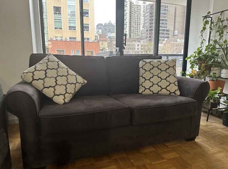 Grey Glendora loveseat, Classic Round Arms, Removable Cushions, Modern