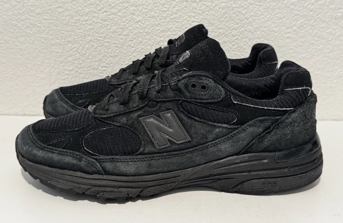 New Balance Mens 993 Triple Black Suede Shoe Sz 9.5 Made in  display picture 1