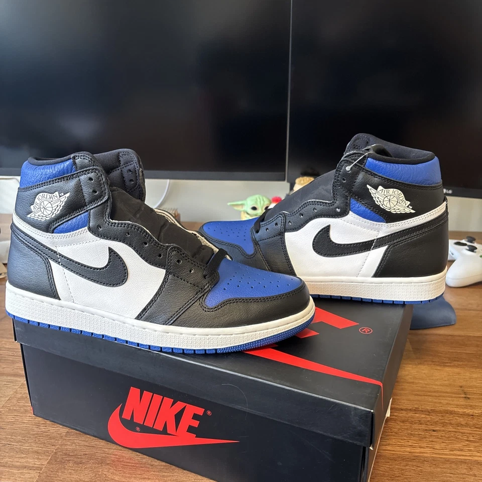 NUEVO Air Jordan 1 Retro Alto OG Puntera Real Talla 10 Auténtico Raro Azul Negro con CAJA Foto 2 de 4