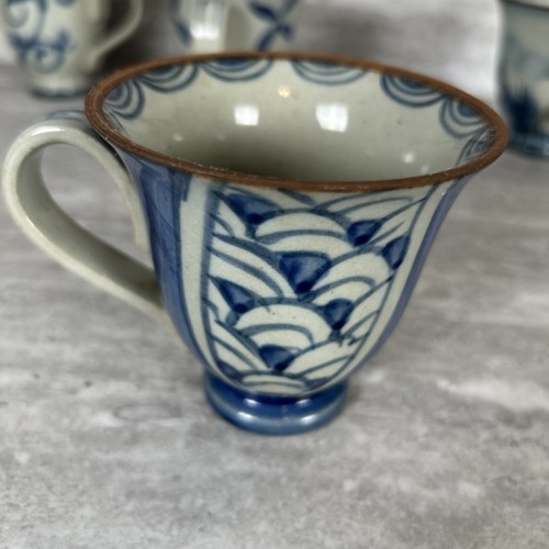 Steinzeug Standbecher blau Schnörkel/Blumenmuster 4er Set - Bild 12 von 22