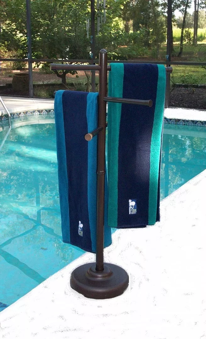 Poolside towel holder deals