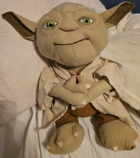 STARWARS - Jedi Master Yoda 20" Plush (by Jay Franco & Sons Inc.)
