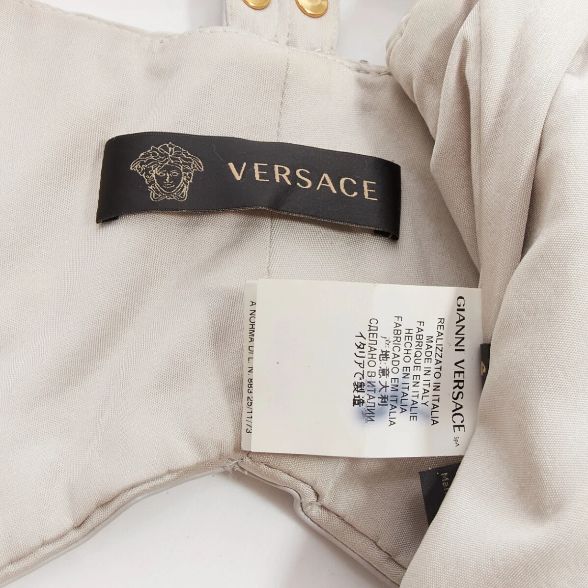 raro abito VERSACE 2011 Runway grigio cristallo impreziosito borchiato imbracatura IT38 XS