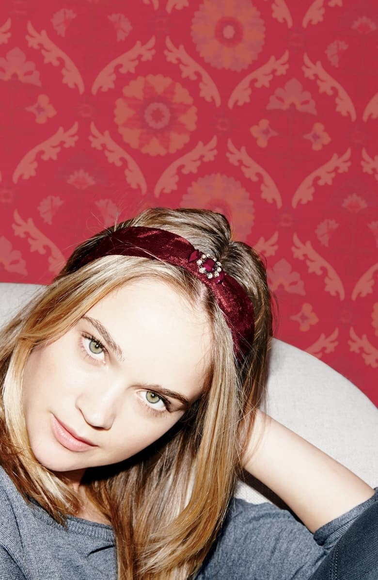 Cara 165818 Женская повязка на голову с пышными каменными украшениями Привлекла Ваше внимание