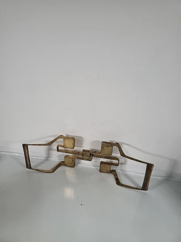 VTG Pyrex Brass Metal Adjustable Casserole Cradle Trivet Handles Carrier #78