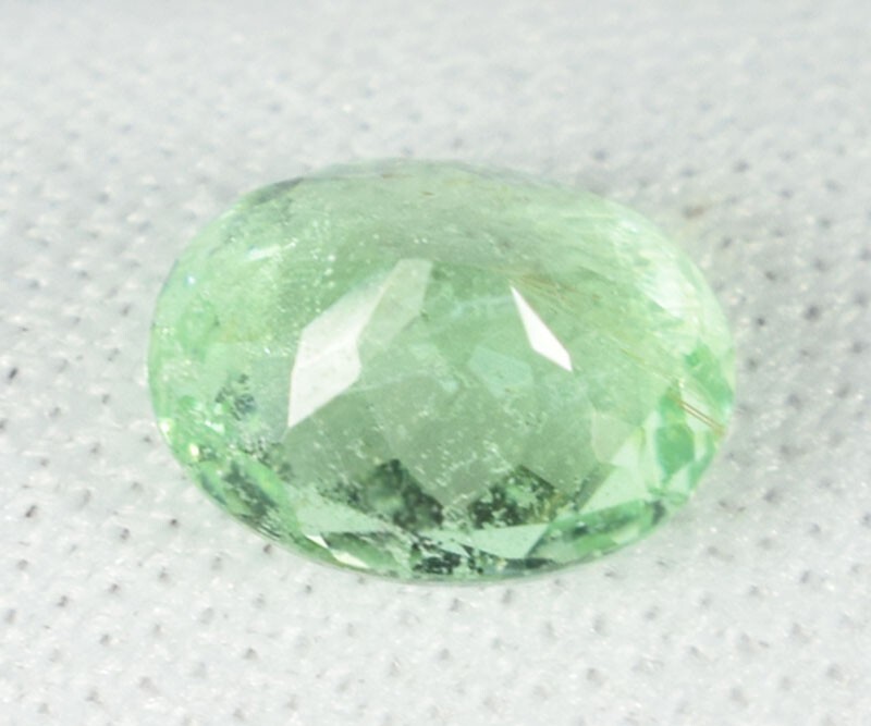 Pierre Roulée Tourmaline Pourpre Du Mozambique 10.2 Mm X 3.5 Mm - 0.72 Carats
