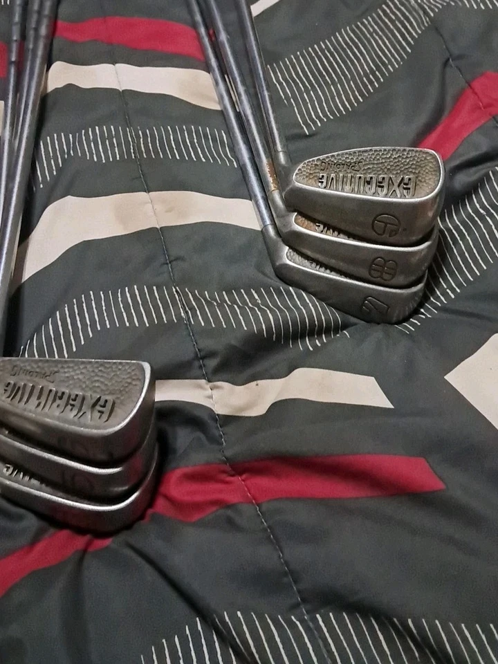 Used Spalding Golf Clubs A Set Of Six4,5,6,7,8,9 Iron Clubs - Image 4 of 4