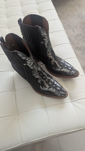 Original Cowboy women Boots in perfect condition