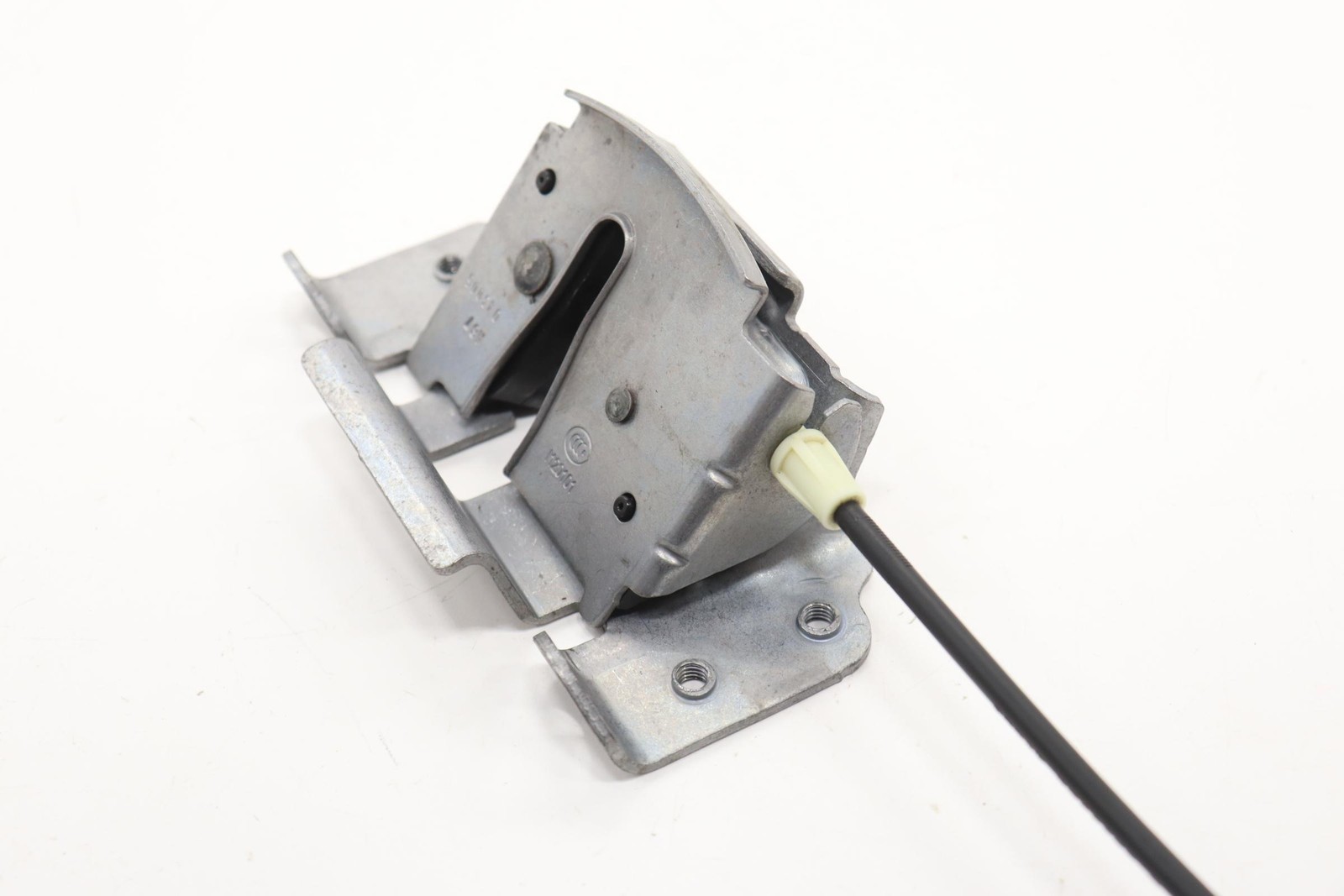 2020 - 2025 CHRYSLER VOYAGER REAR LEFT SLIDE DOOR LOCK LATCH CATCH OEM