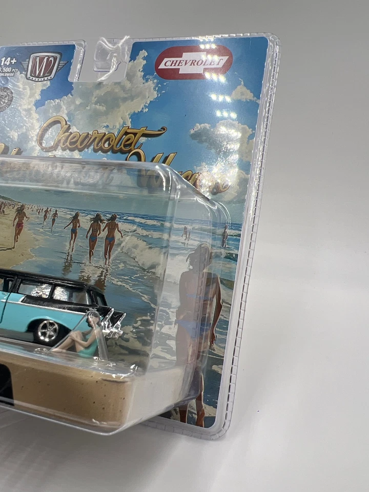 2025 M2 Machines Diorama 1957 Chevy 150 Handyman Wagon Blue/Black R16 196H - Image 3 of 4
